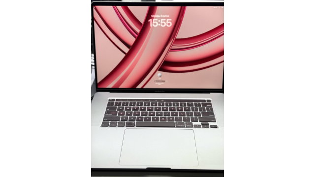 Ремонт підсвітки дисплея та обслуговування системи охолодження MacBook Pro A2141 (16")