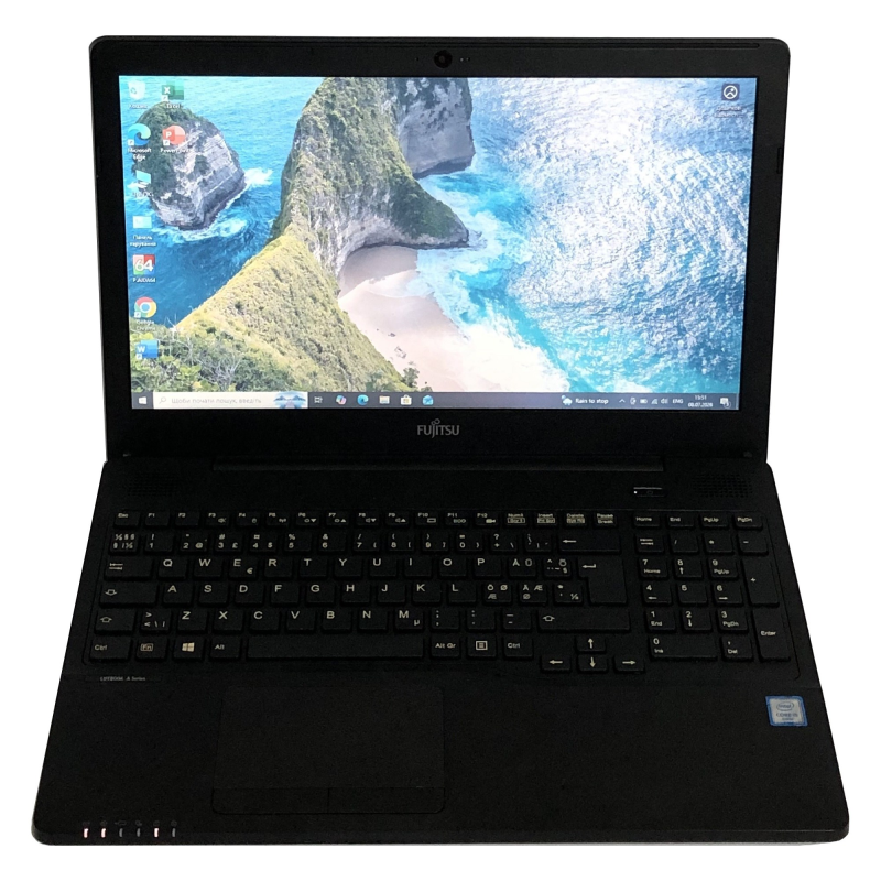 Ноутбук Fujitsu Lifebook A556 / 15.6