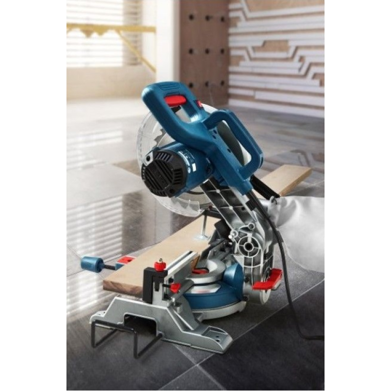 Пила Bosch Professional GCM 216 (0.601.B33.000)